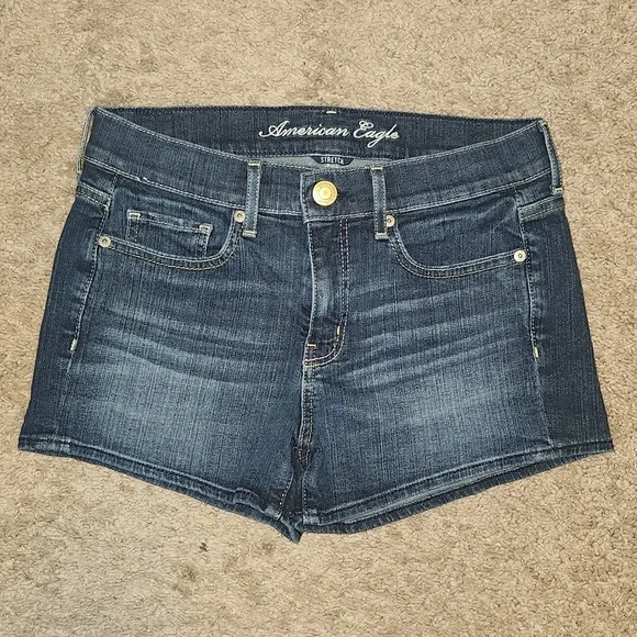 American Eagle Outfitters Dark Wash Shorts Stretch Size 4 - Picture 1 of 4